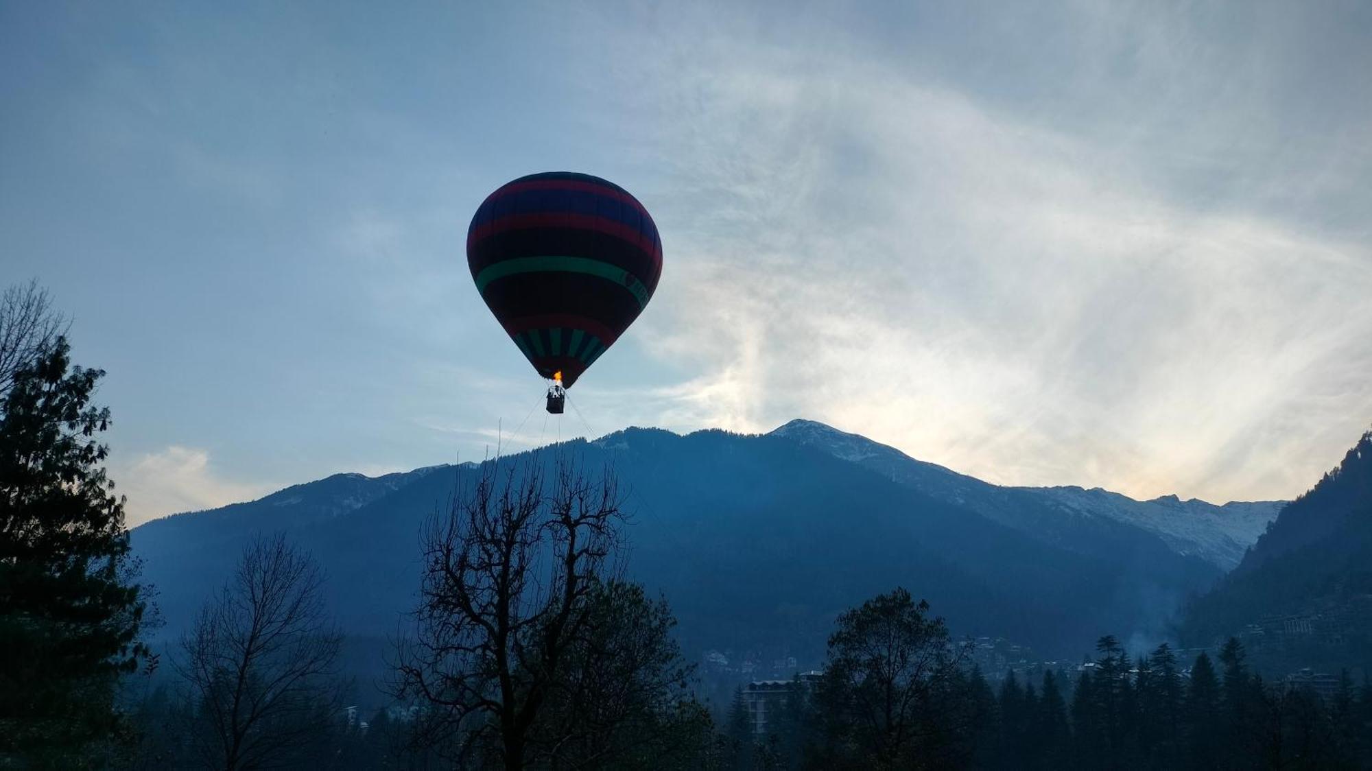 Willa Lotus Retreat Manāli Zewnętrze zdjęcie