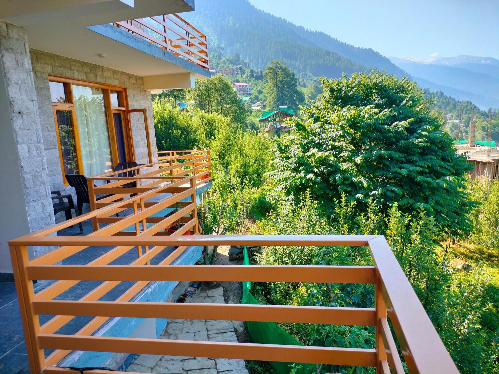 Willa Lotus Retreat Manāli Zewnętrze zdjęcie